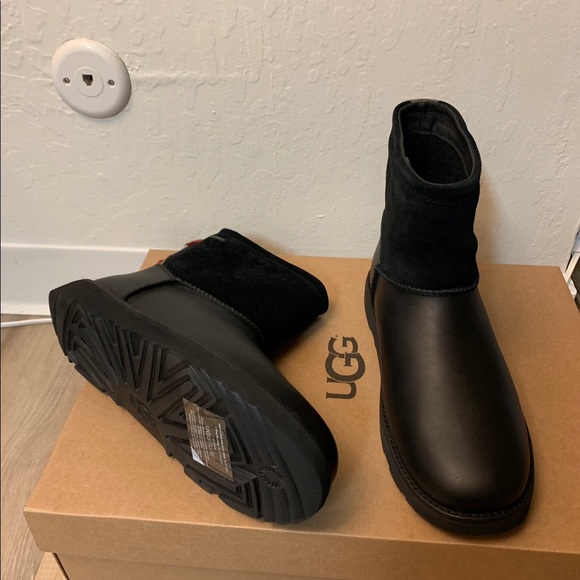 ugg classic toggle